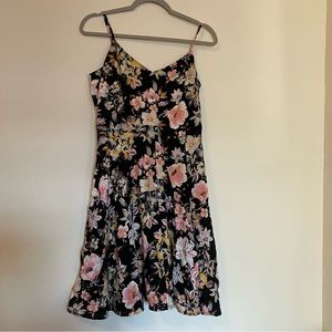 NWT Gap Flare Fit Cami Dress Black Floral Size Medium